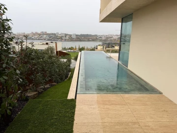 Moradia T4 para Venda em Canidelo