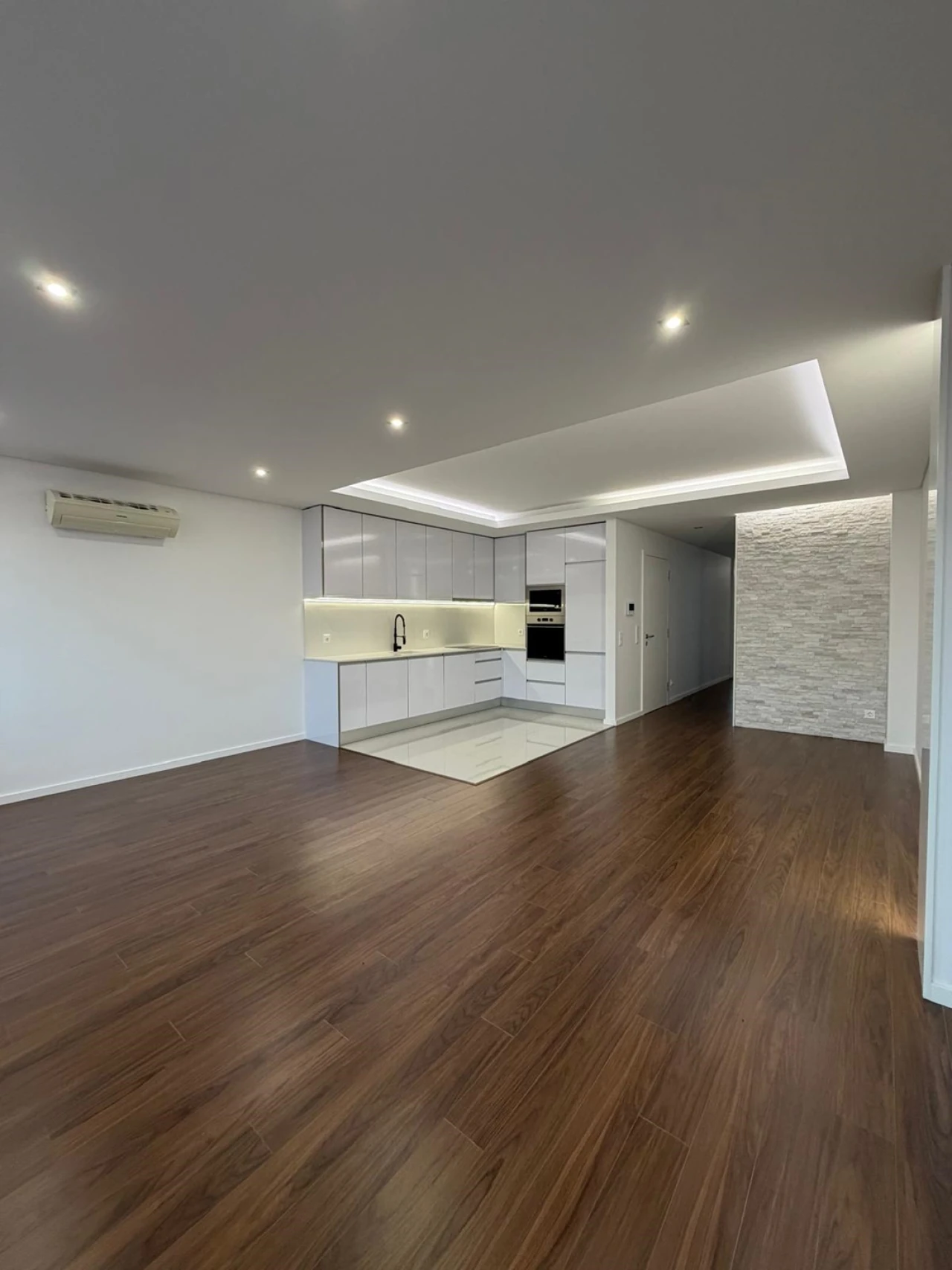 Apartamento T3 para Venda em Ramalde Foto 7
