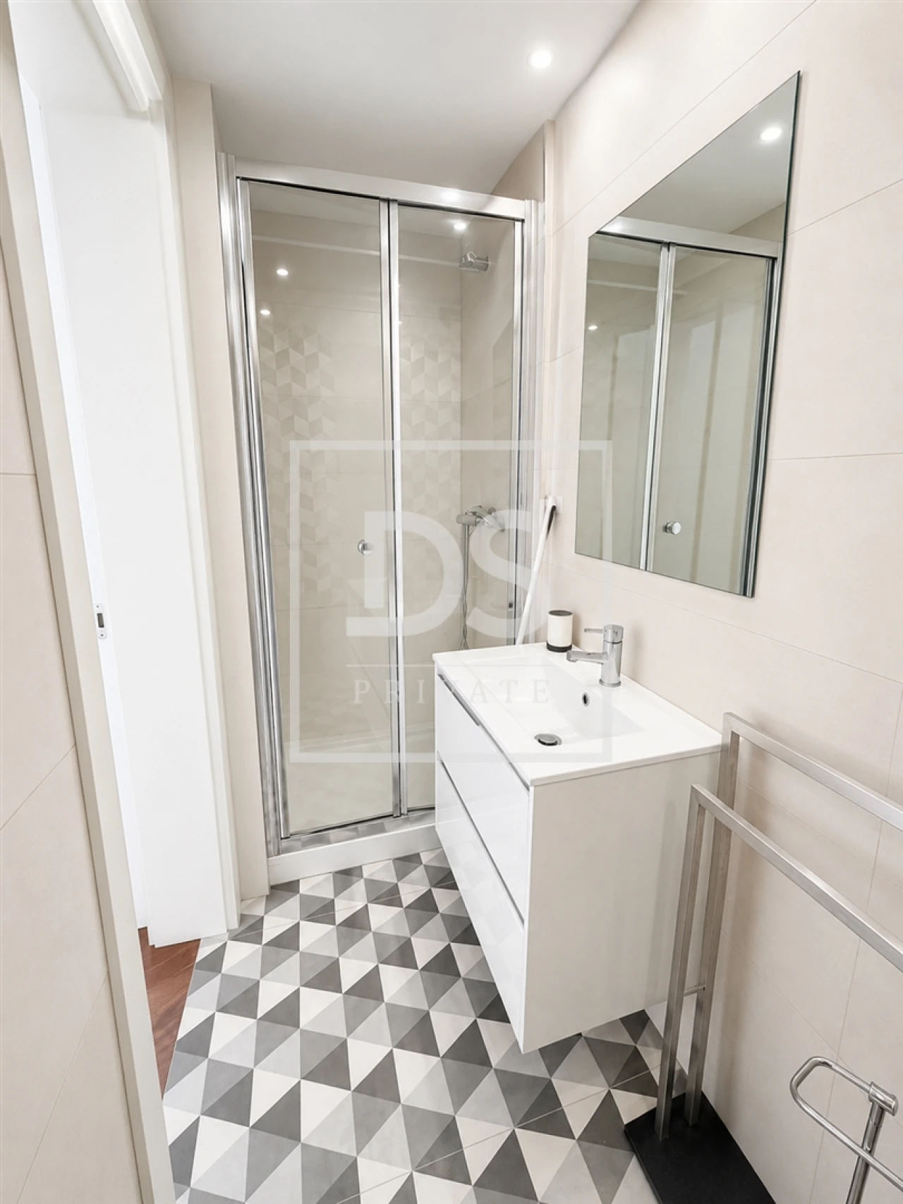 Apartamento T0 para Venda em Cedofeita, Santo Ildefonso, Sé, Miragaia, São Nicolau e Vitória Foto 7