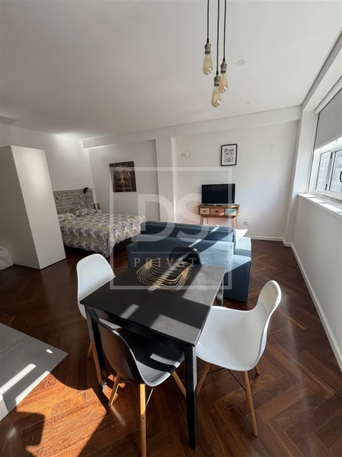 Apartamento T0 para Venda em Cedofeita, Santo Ildefonso, Sé, Miragaia, São Nicolau e Vitória