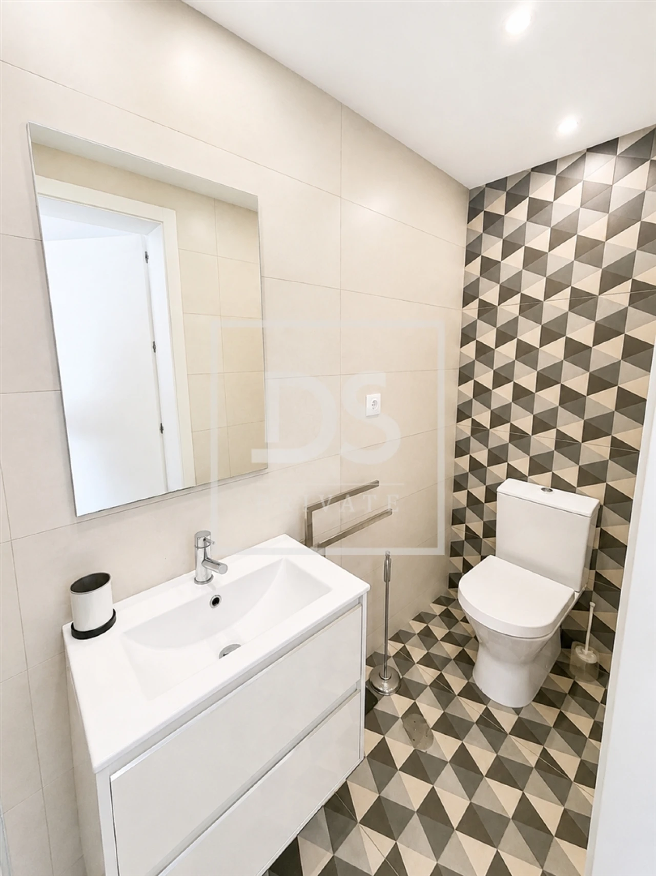 Apartamento T0 para Venda em Cedofeita, Santo Ildefonso, Sé, Miragaia, São Nicolau e Vitória Foto 8