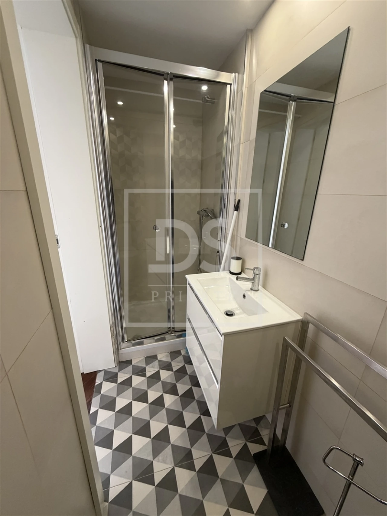 Apartamento T0 para Venda em Cedofeita, Santo Ildefonso, Sé, Miragaia, São Nicolau e Vitória Foto 9