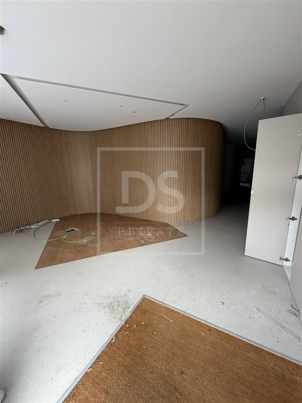 Loja para Arrendamento em Bonfim Foto 1