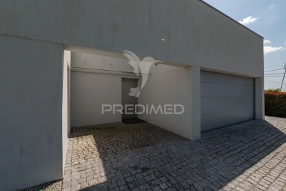 Moradia T4 para Venda em Este (São Pedro e São Mamede)