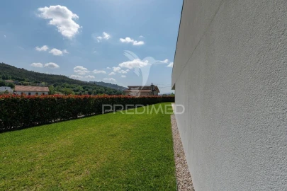 Moradia T4 para Venda em Este (São Pedro e São Mamede)