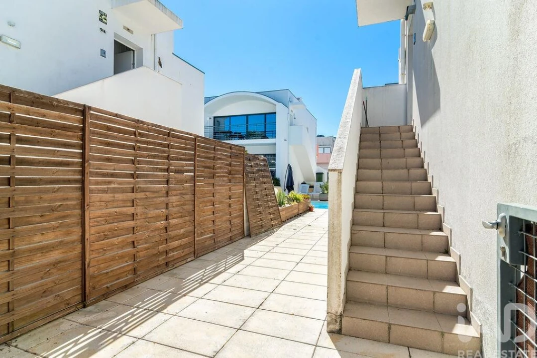 Apartamento T2 para Venda em Quinta do Anjo Foto 17