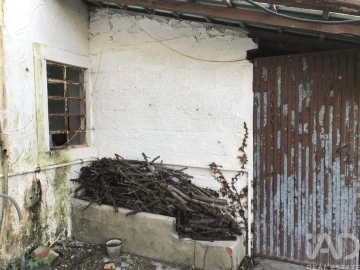 Moradia T5 para Venda em Freixianda, Ribeira do Fárrio e Formigais