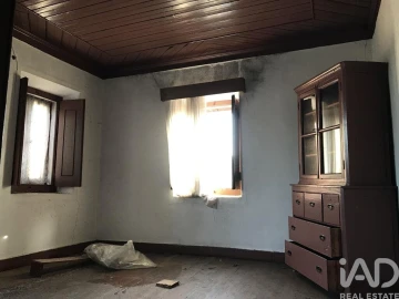 Moradia T5 para Venda em Freixianda, Ribeira do Fárrio e Formigais