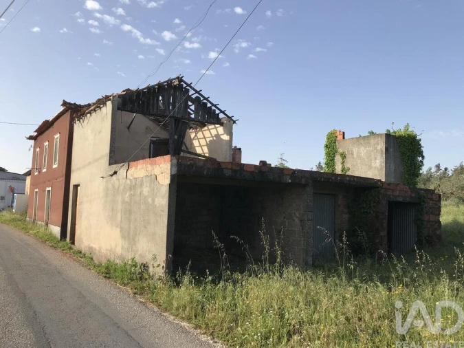 Moradia T5 para Venda em Freixianda, Ribeira do Fárrio e Formigais Foto 3