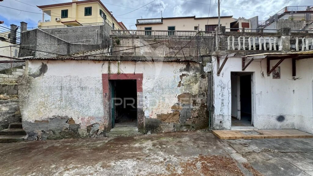 Moradia T2 para Venda em Santo Antonio Foto 2