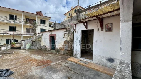 Moradia T2 para Venda em Santo Antonio