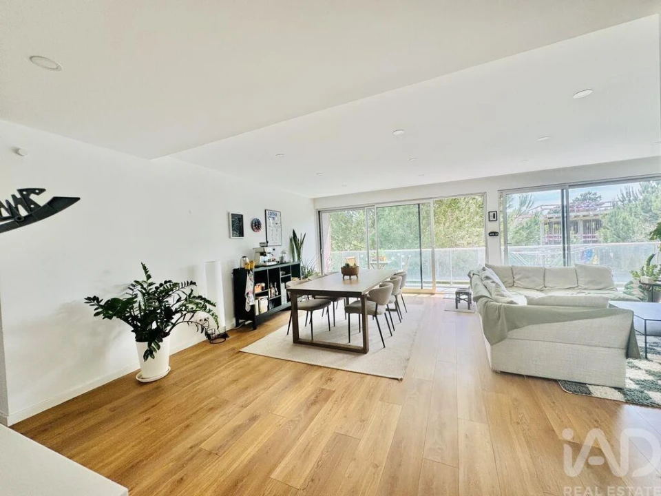 Apartamento T3 para Venda em Santo Antonio da Charneca Foto 1