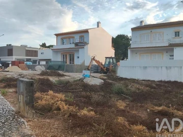 Terreno para Venda em Azeitão (São Lourenço e São Simão)