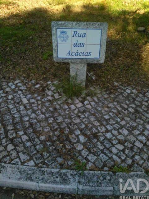 Terreno para Venda em Azeitão (São Lourenço e São Simão)