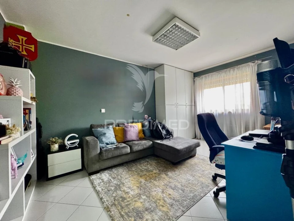 Moradia T4 para Venda em Fermentões Foto 13