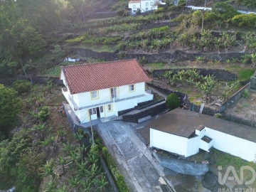 Moradia T3 para Venda em Ribeiras