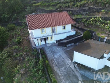 Moradia T3 para Venda em Ribeiras