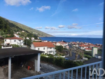 Moradia T3 para Venda em Ribeiras