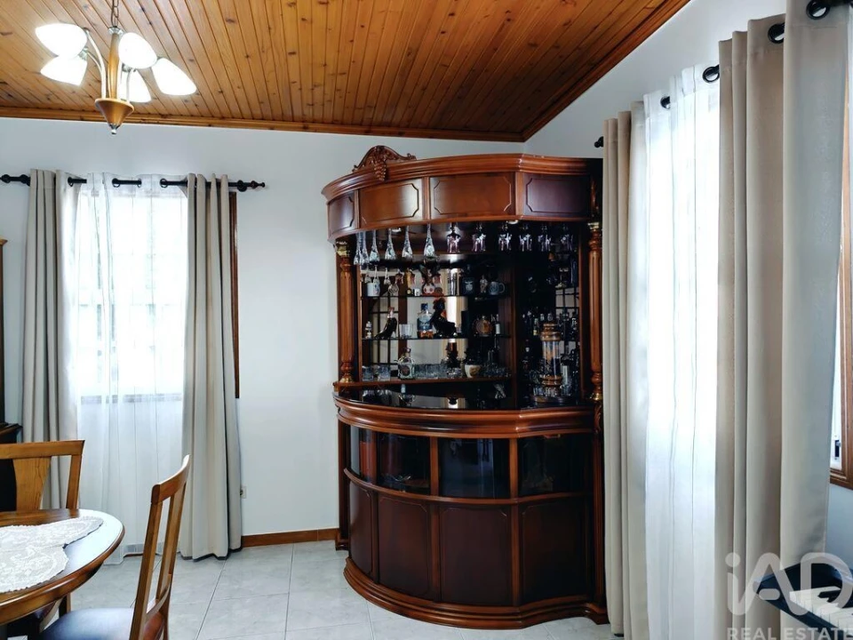 Moradia T3 para Venda em Ribeiras Foto 8