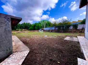 Moradia T3 para Venda em Santa Maria de Lamas