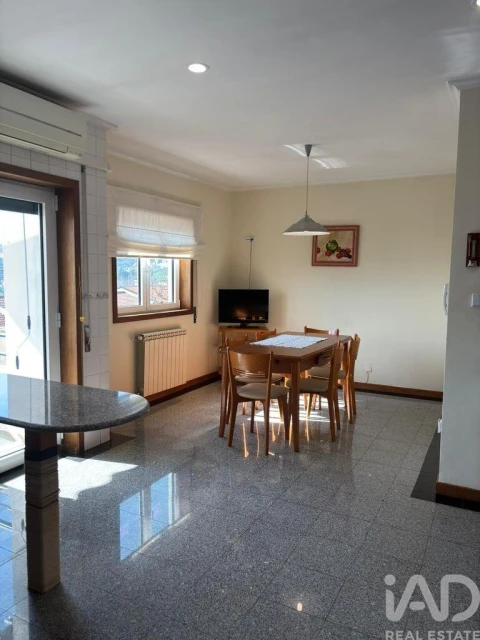 Moradia T4 para Venda em Santa Maria Maior