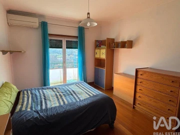 Moradia T4 para Venda em Santa Maria Maior