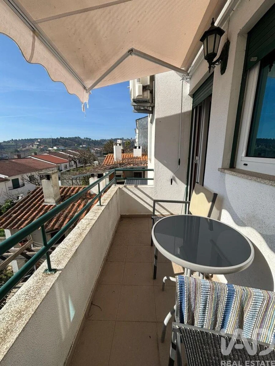 Moradia T4 para Venda em Santa Maria Maior Foto 8