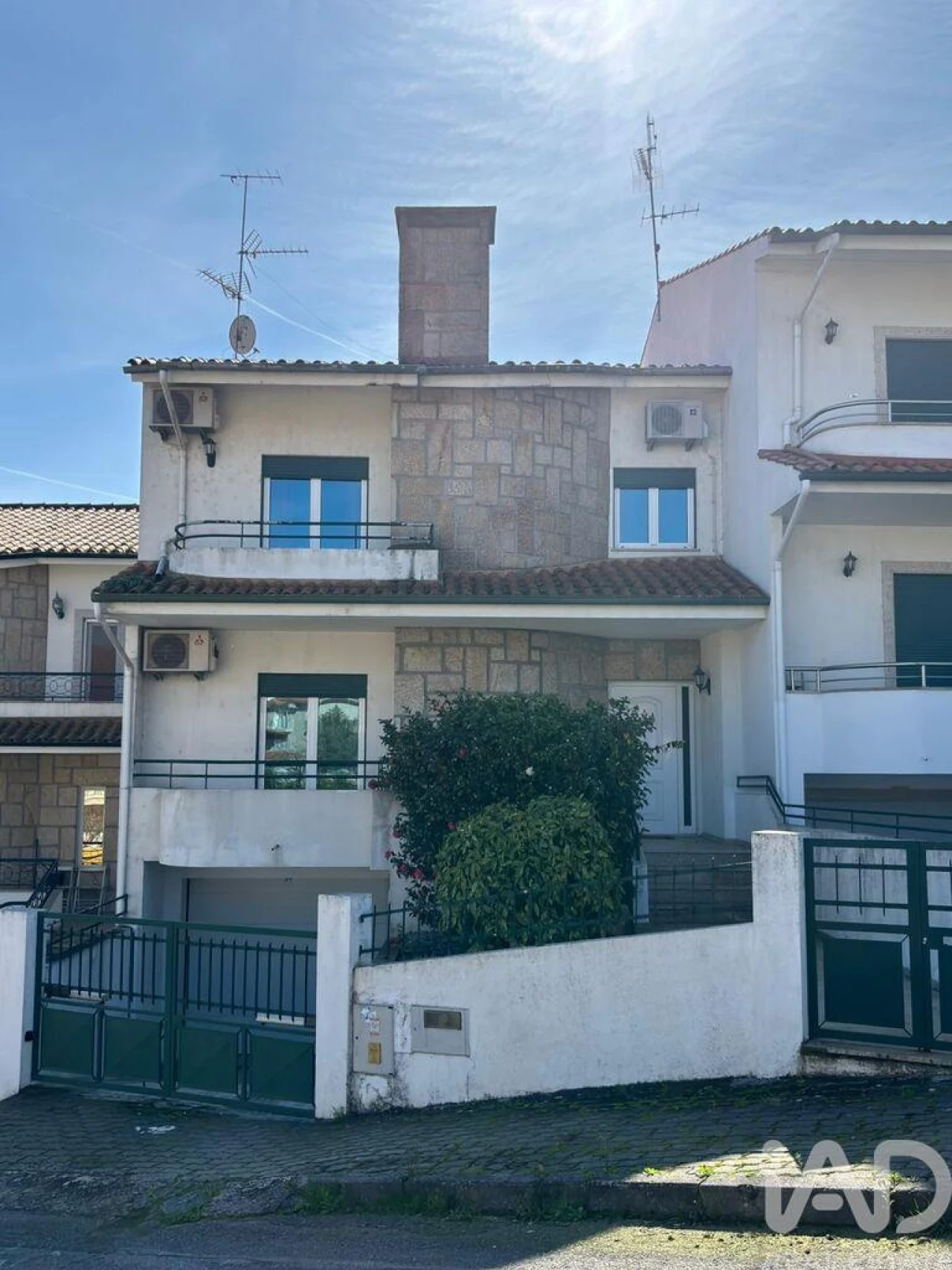 Moradia T4 para Venda em Santa Maria Maior Foto 1