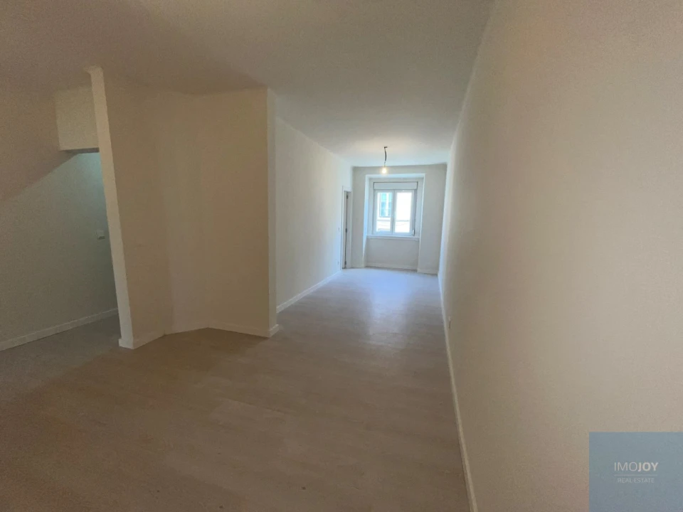 Apartamento T2 para Venda em Penha de França Foto 2