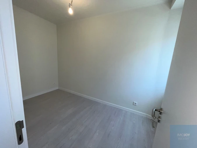 Apartamento T2 para Venda em Penha de França Foto 23