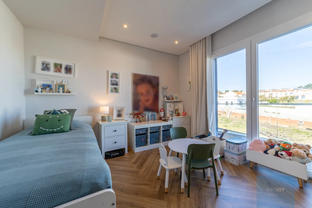 Moradia T4 para Venda em Rio de Mouro Foto 23