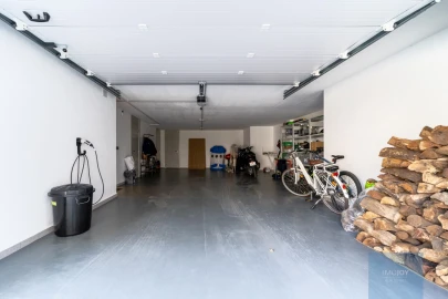 Moradia T4 para Venda em Rio de Mouro