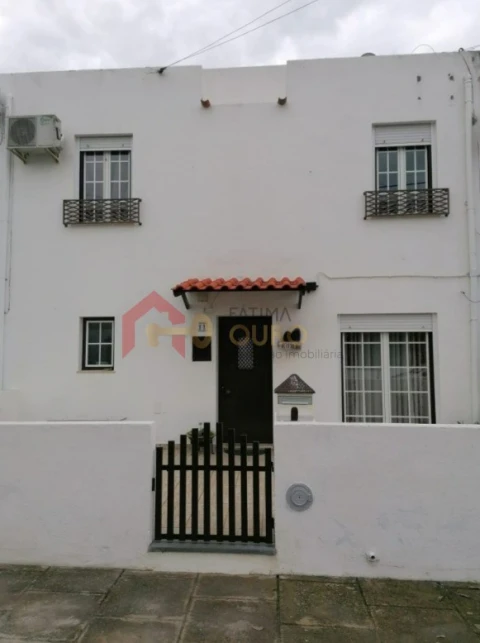 Moradia T3 para Venda em Santa Eulalia