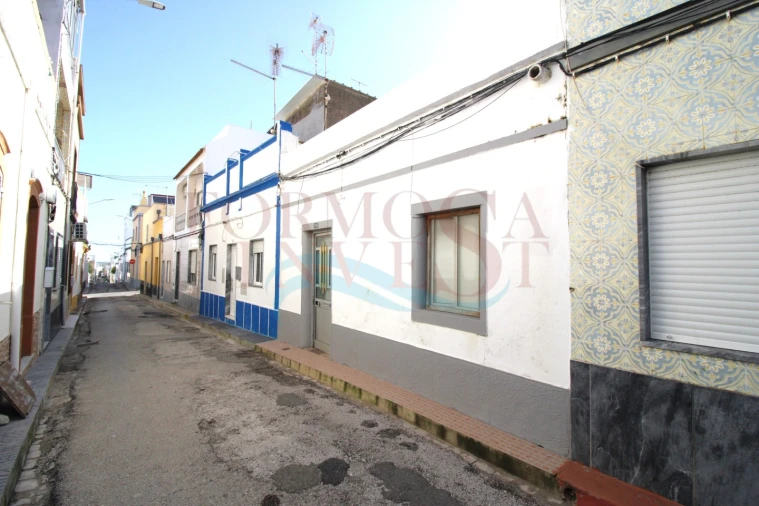 Moradia T2 para Venda em Moncarapacho e Fuseta