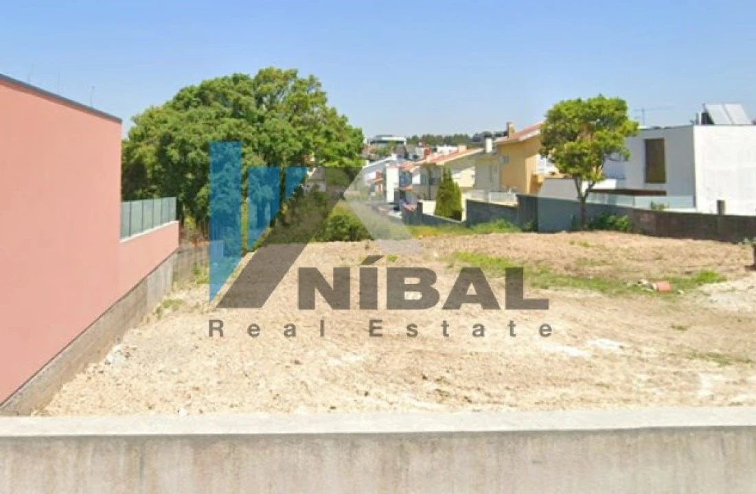 Terreno para Venda em Mafamude e Vilar do Paraíso Foto 2