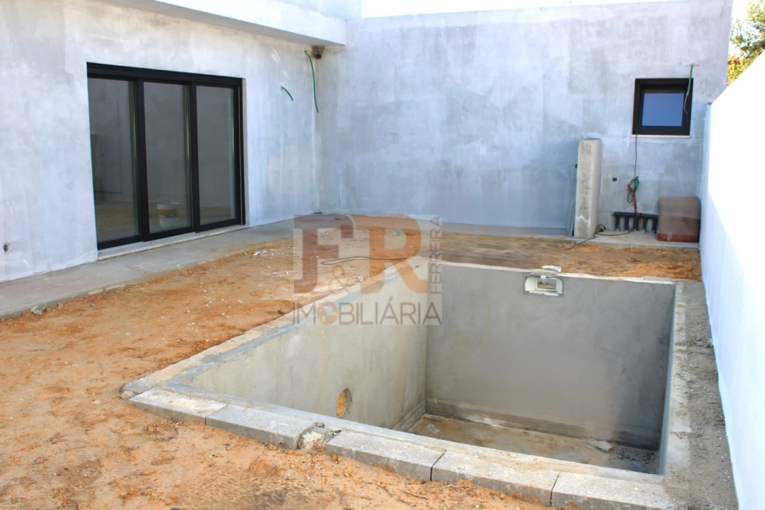 Moradia T3 para Venda em Quinta do Anjo Foto 19