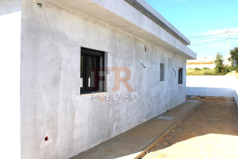 Moradia T3 para Venda em Quinta do Anjo Foto 9