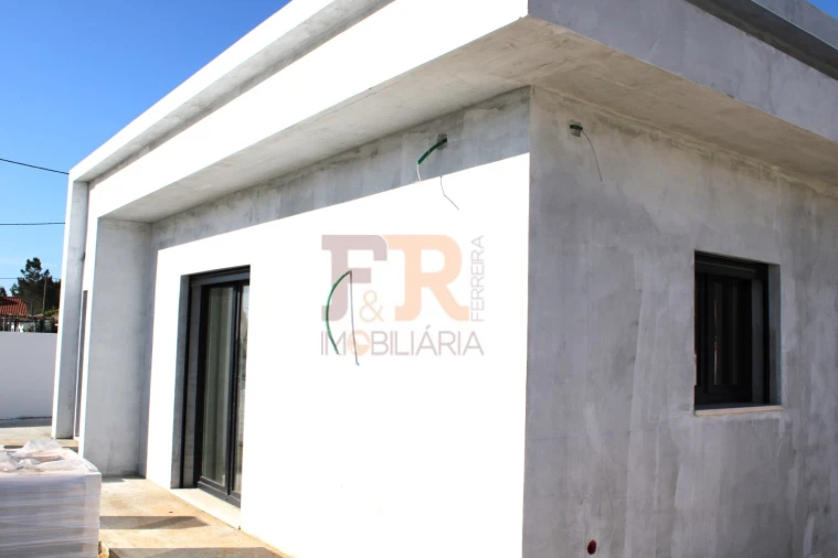 Moradia T3 para Venda em Quinta do Anjo Foto 16