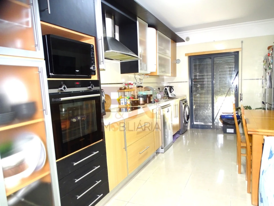 Apartamento T3 para Venda em Fernao Ferro Foto 12