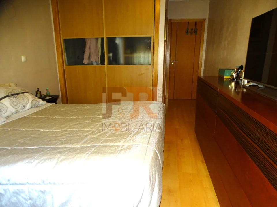 Apartamento T3 para Venda em Fernao Ferro Foto 19