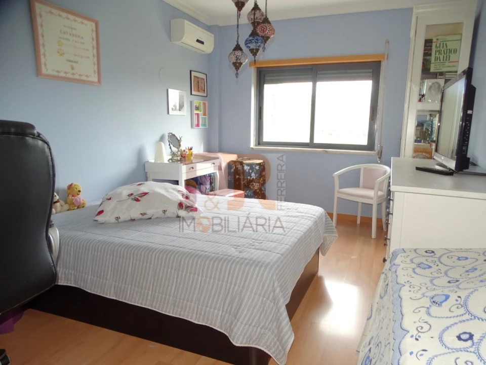 Apartamento T3 para Venda em Fernao Ferro Foto 29