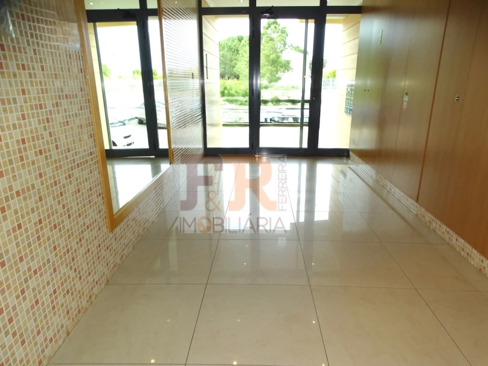 Apartamento T3 para Venda em Fernao Ferro Foto 36