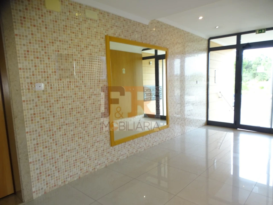 Apartamento T3 para Venda em Fernao Ferro Foto 33