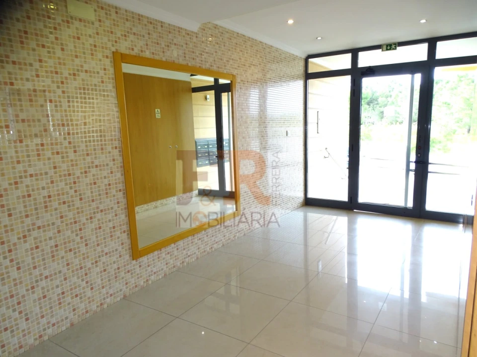 Apartamento T3 para Venda em Fernao Ferro Foto 40