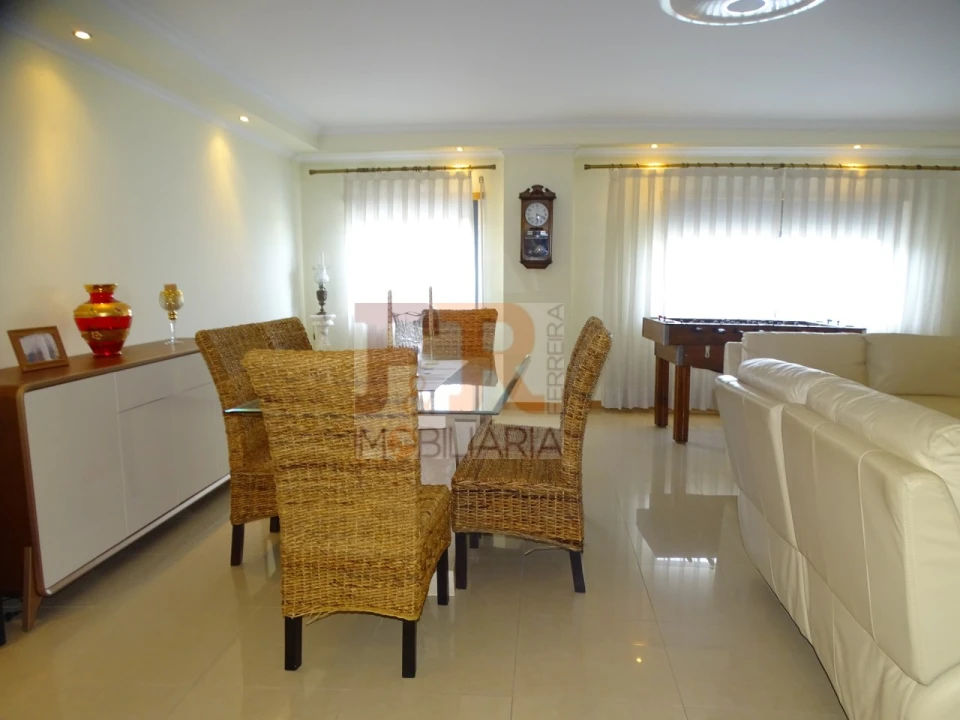 Apartamento T3 para Venda em Fernao Ferro Foto 5