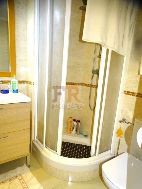 Apartamento T3 para Venda em Fernao Ferro