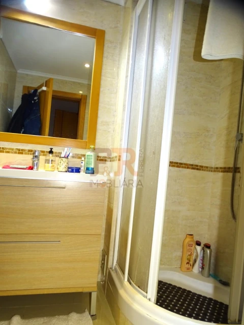 Apartamento T3 para Venda em Fernao Ferro