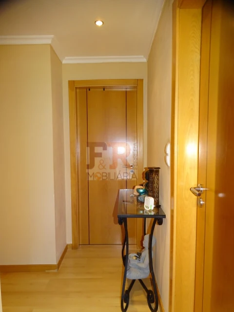 Apartamento T3 para Venda em Fernao Ferro