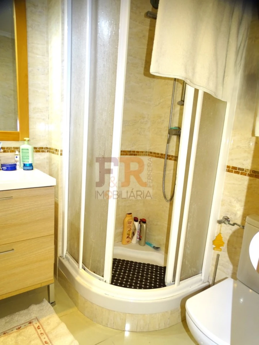 Apartamento T3 para Venda em Fernao Ferro Foto 18