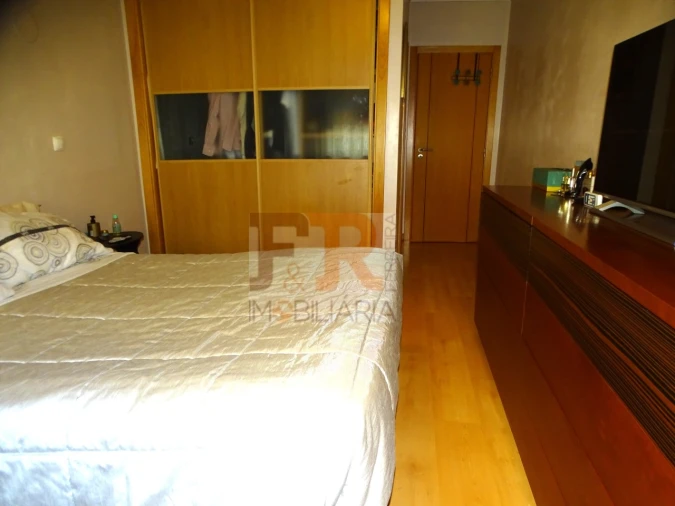 Apartamento T3 para Venda em Fernao Ferro Foto 19
